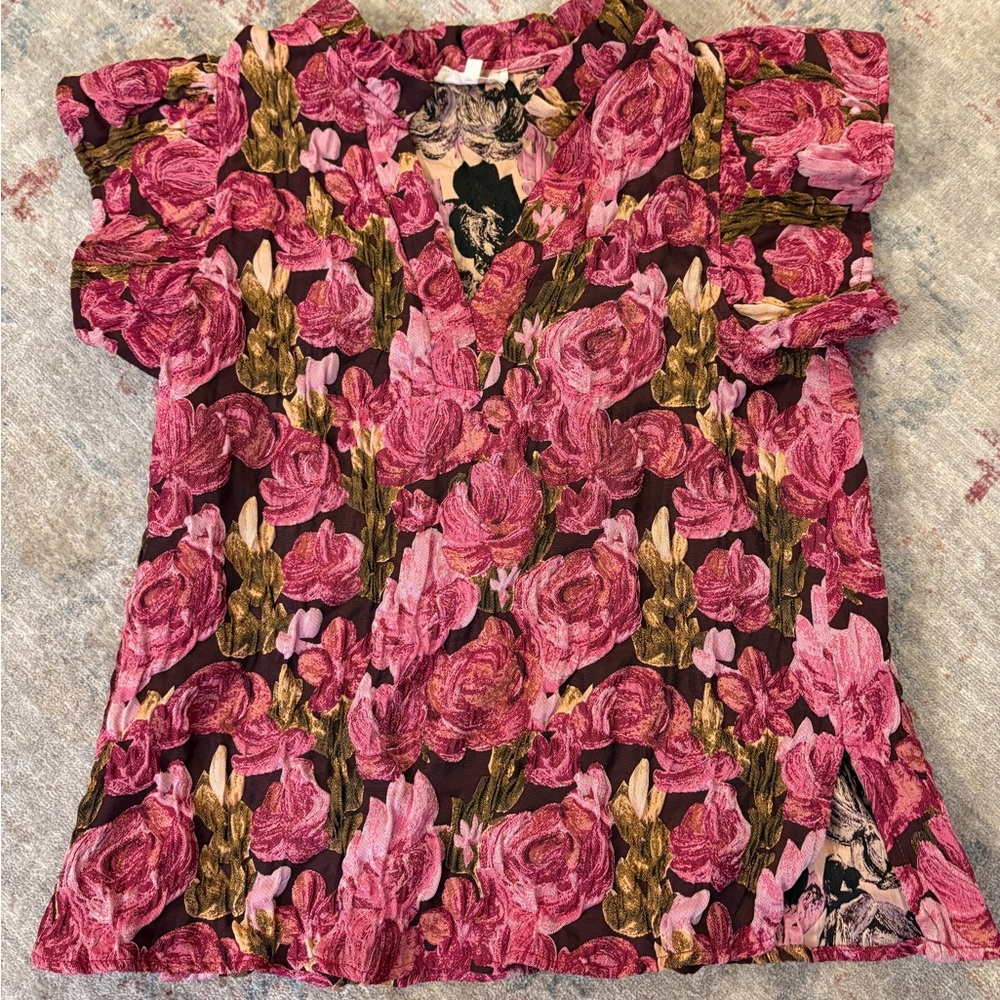 Entro Pink Floral Top - perfect for valentines!